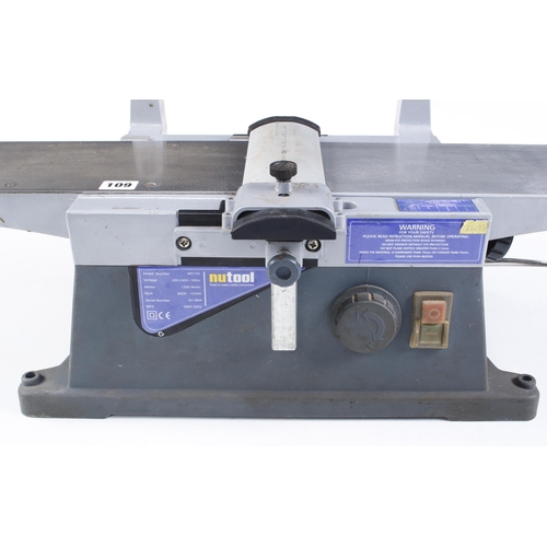 109 - A NUTOOL planer, lacks fence 240v Pat tested