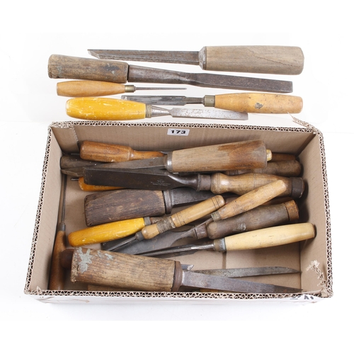 173 - 28 chisels and gouges G