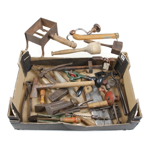 301 - A box of tools G