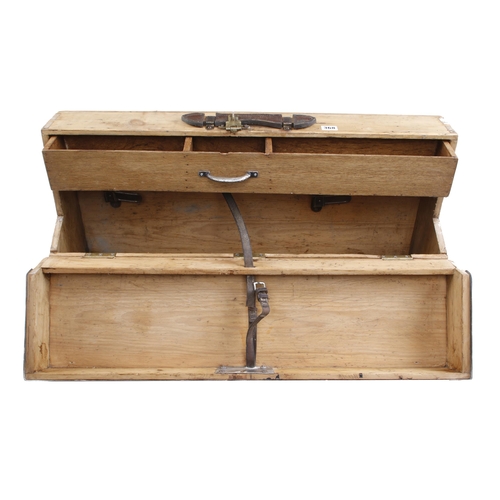 368 - A joiner's stripped pine carrying case G