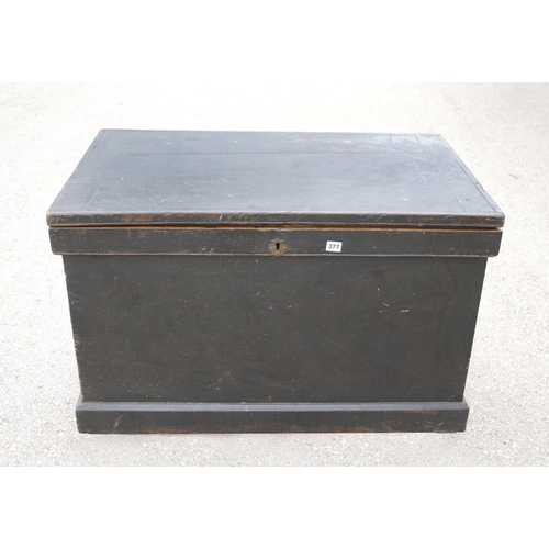 377 - A fine quality cabinetmaker's lockable solid mahogany tool chest 37