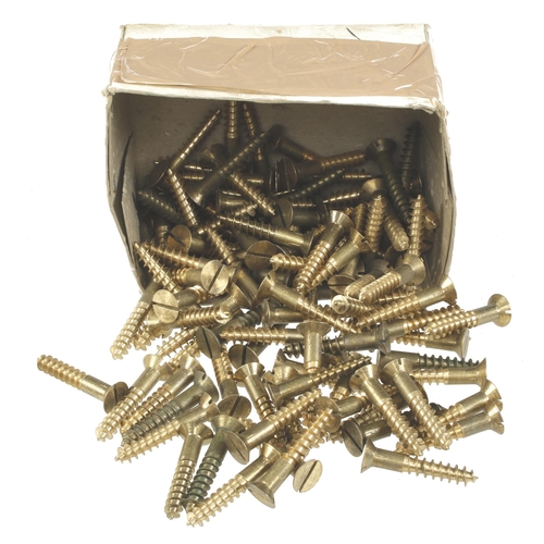 395 - 100 brass screws 2