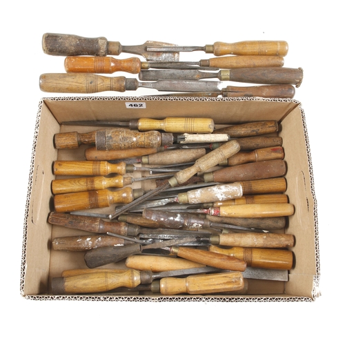 462 - 40 chisels and gouges G