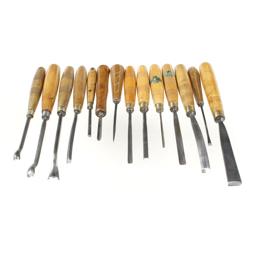 570 - 14 carving tools by TAYLOR G+