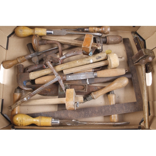 606 - A box of tools G