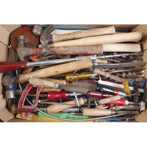 661 - A box of tools G