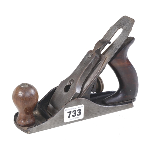 733 - A No 2 size smoother marked Made in USA on the casting and iron G+