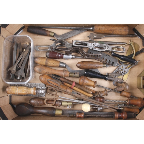 757 - A box of tools G