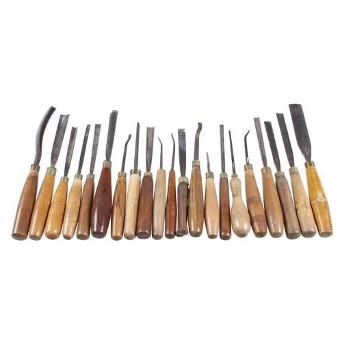 821 - 20 carving tools G+