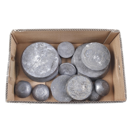 835 - An unusual collection of 12 lead weights 1lbs to 11lbs approx. G+