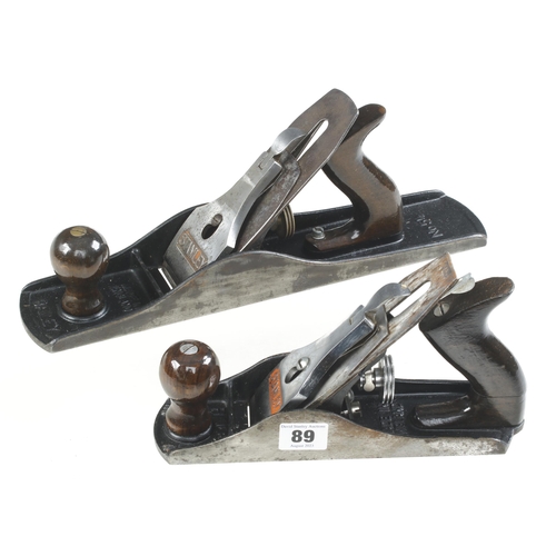 89 - English STANLEY Nos 4 and 5 1/2 bench planes G