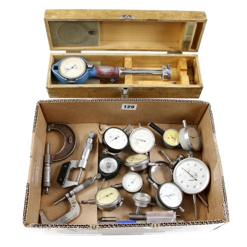 129 - Quantity of engineer's dial gauges G