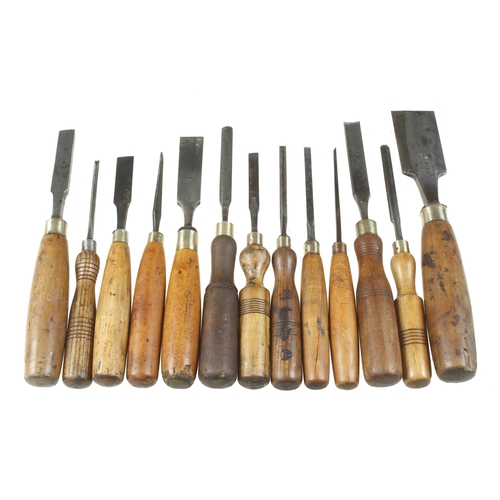 164 - 30 chisels and gouges G+