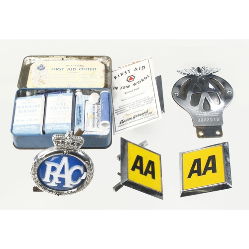 253 - An RAC motorists first aid kit and a car badge and 4 AA badges G