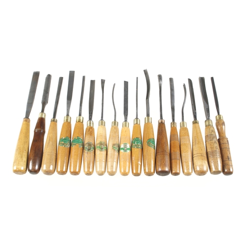 324 - 17 carving tools G++