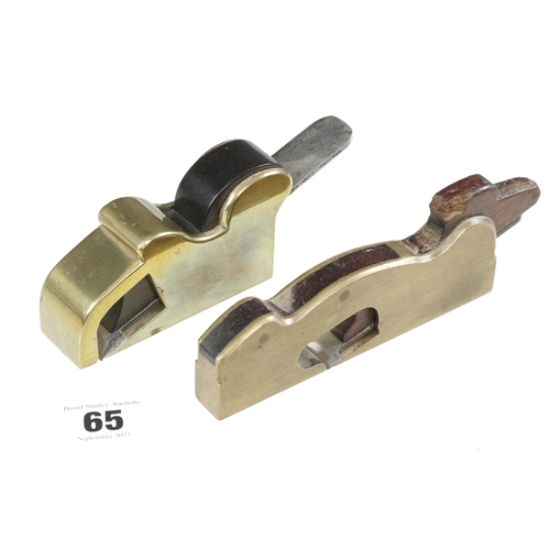 65 - A small brass rebate plane 5