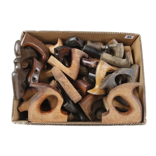 85 - Quantity of reclaimed handles and knobs for bench planes G