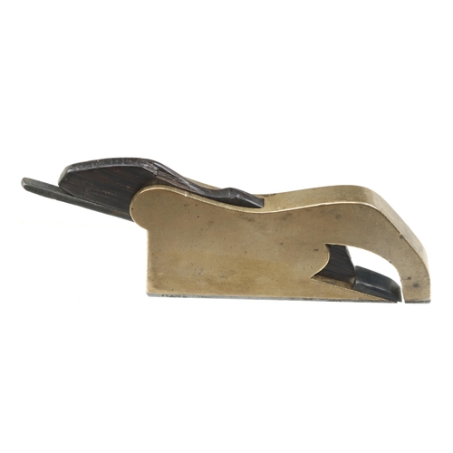 938 - A elegant steel soled gunmetal bullnose plane 3 1/4