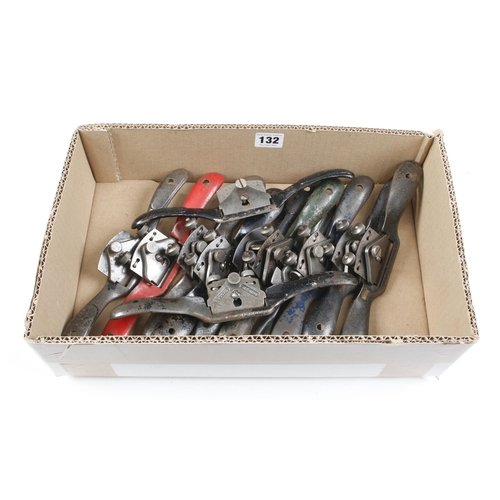 132 - 12 metal spokeshaves by RECORD and STANLEY G+