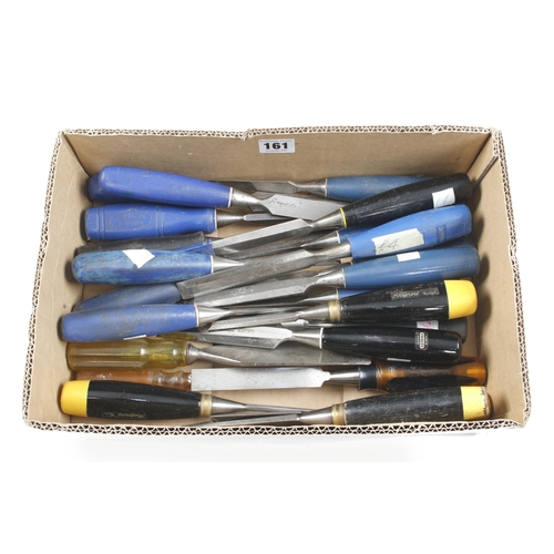 161 - 20 chisels with composite handles G+