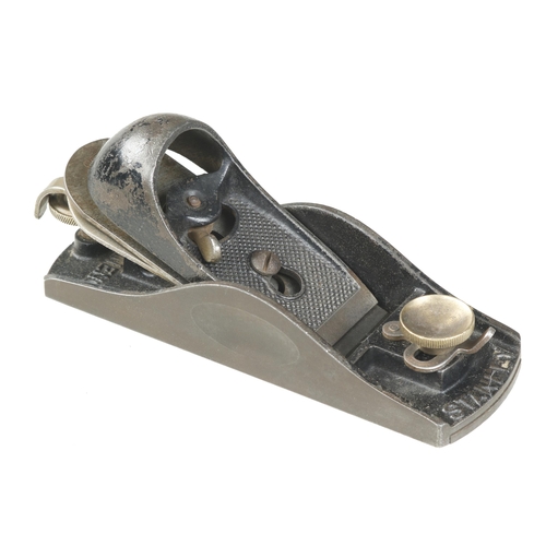 289 - A STANLEY No 9 1/2 block plane G