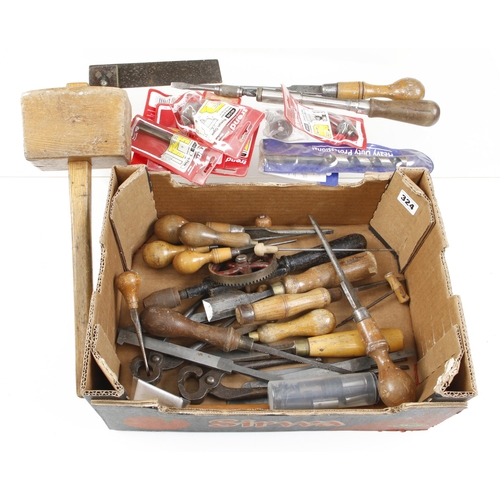 324 - A box of tools G