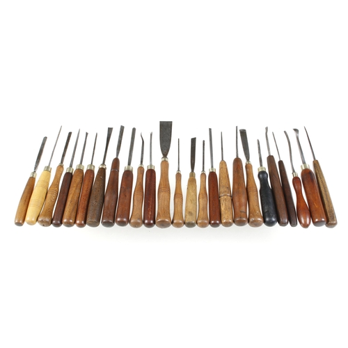 351 - 24 carving tools G+