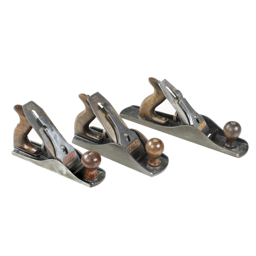 359 - STANLEY Nos 5, 4 1/2 and 4 bench planes G