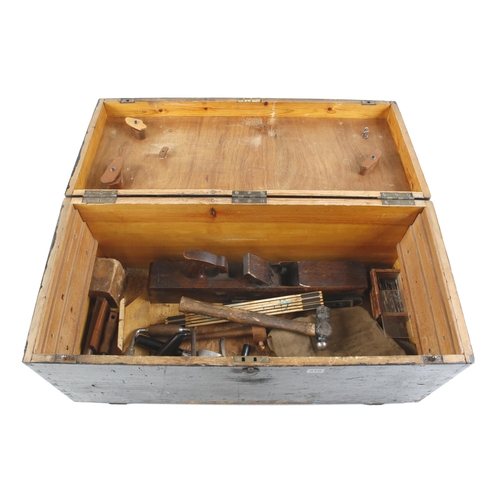 370 - A pine tools chest 33