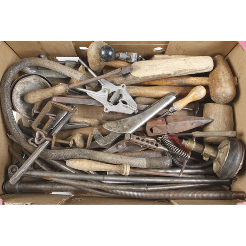 41 - Quantity of vintage leadwork and plumber's tools G