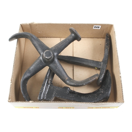 449 - A cobbler's kit of 86 tools incl. hammers, glazing irons, awls, knives, lasts etc G+