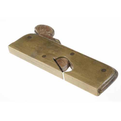 580 - A brass rebate plane 6