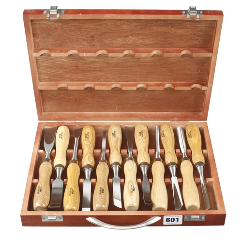 601 - An unused set of 12 carving tools by POWERFIX in orig case F