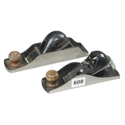 608 - STANLEY Nos 130 and 220 block planes G+