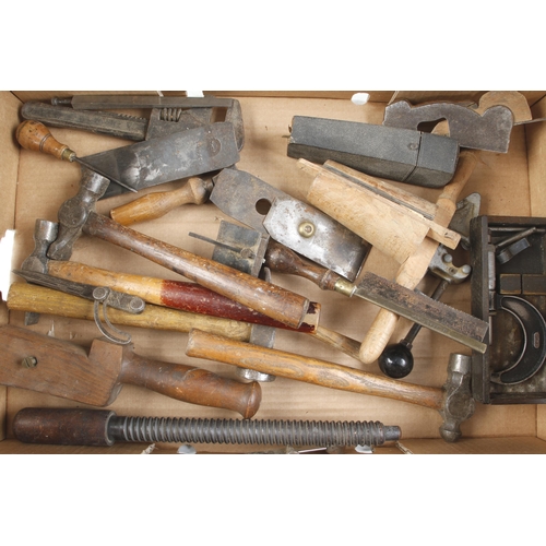 619 - Five hammers and other tools G