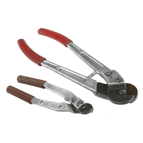 660 - Two little used, heavy duty cable cutters by FELCO Switzerland Nos 9 and 16 (new price £400) G++