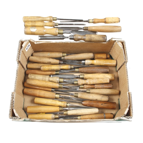 678 - 30 mainly bevel edge chisels G+