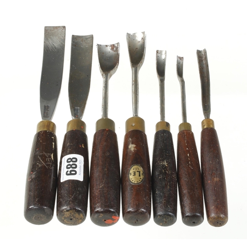 688 - A set of 7 carving tools by ASHLEY ILES G