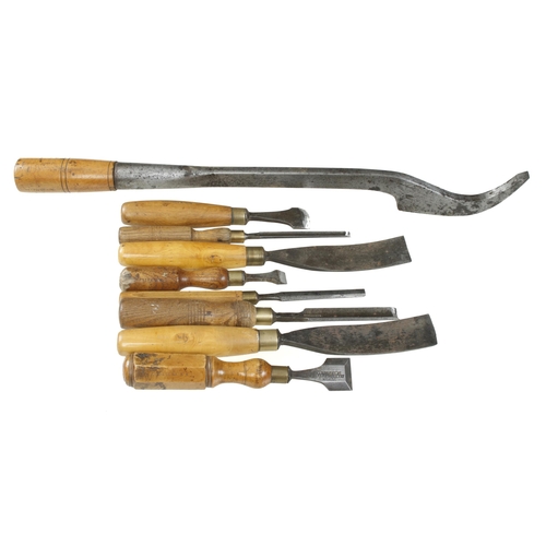 696 - A mortice lock chisel by SORBY and 8 other chisels and gouges etc G+