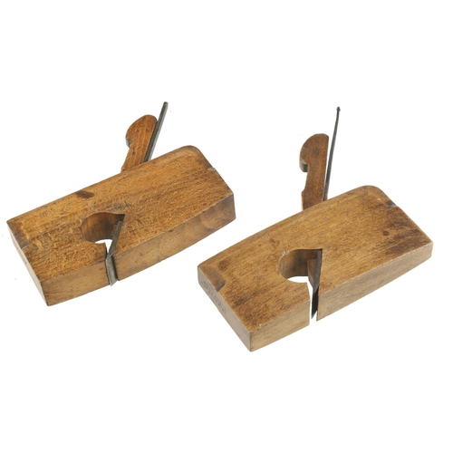 765 - A pair of small beech flat and compassed rebate planes by MUSGRAVE Lincoln 5