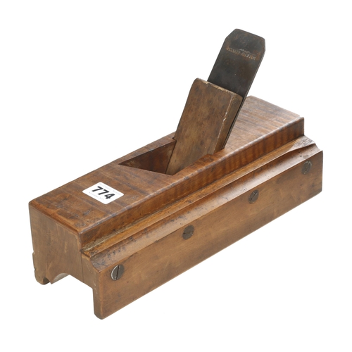 774 - A fine French fruitwood moulding plane 11