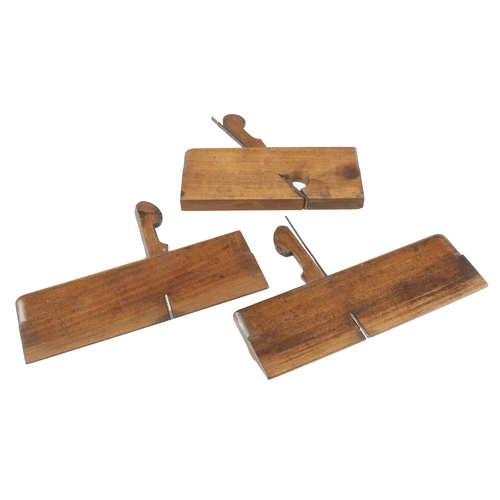 915 - A pair of side rebate planes and a short rebate plane 8