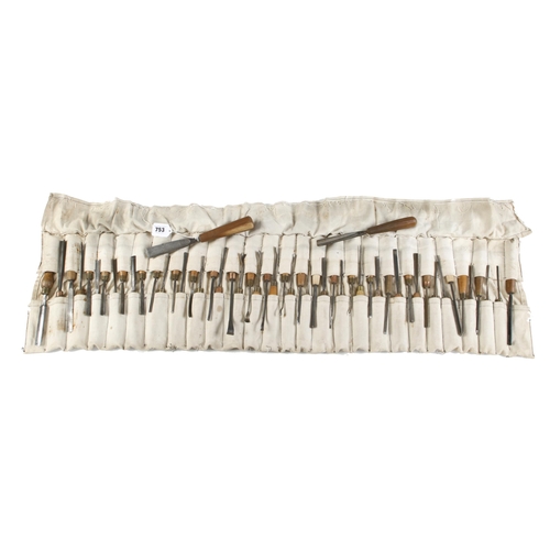 753 - A Kent wood carver's roll of 52 carving tools G+