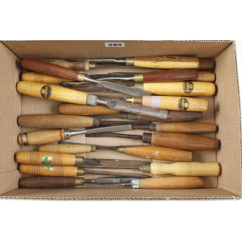 285 - Five chisels by ASHLEY ILES, 6 carving tools by MARPLES and 18 other carving tools G+