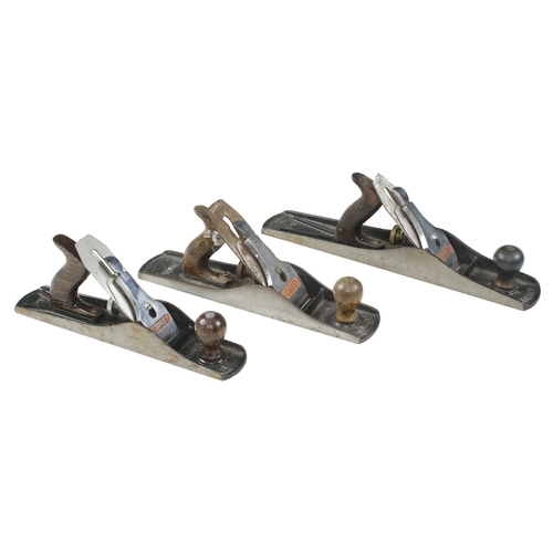 286 - STANLEY Nos 5, 5 1/2 and 6 bench planes G+