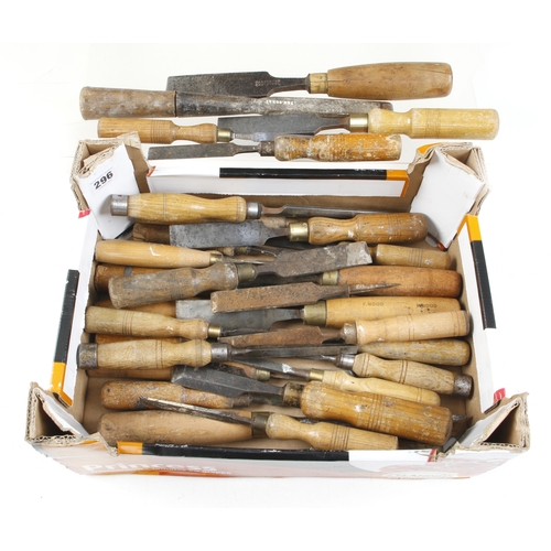 296 - 30 chisels and gouges G