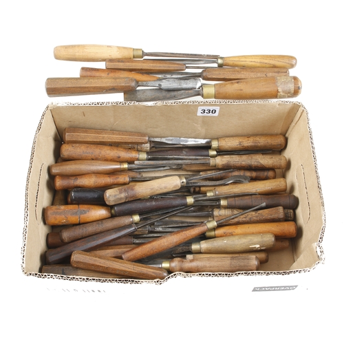 330 - 36 carving tools, chisels and gouges G