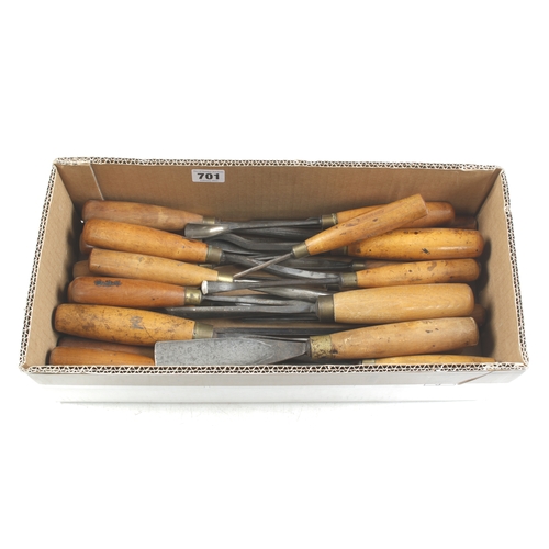 701 - 30 carving tools G++