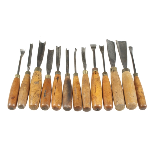 701 - 30 carving tools G++