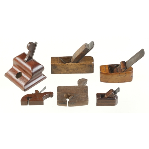 708 - A pretty miniature mahogany router and 5 other miniature planes G+